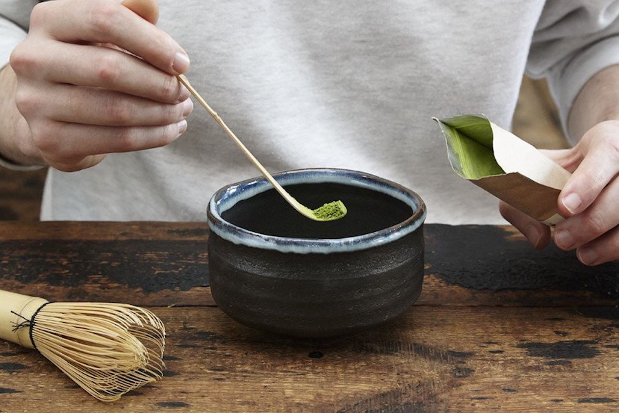 HOW-TO-SERIES_MATCHA_Step-1-970x647