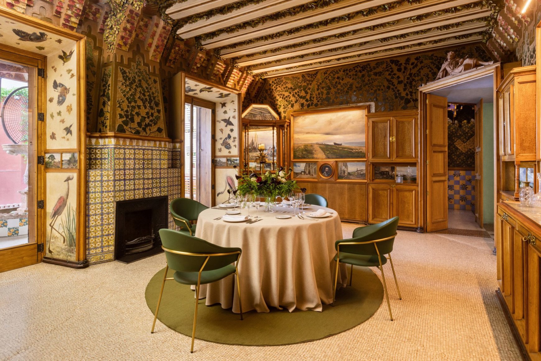 La Casa Vicens d'Antoni Gaudí est disponible à la location Mint Magazine